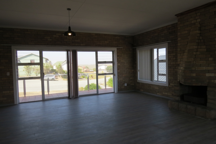 3 Bedroom Property for Sale in Stilbaai Wes Western Cape